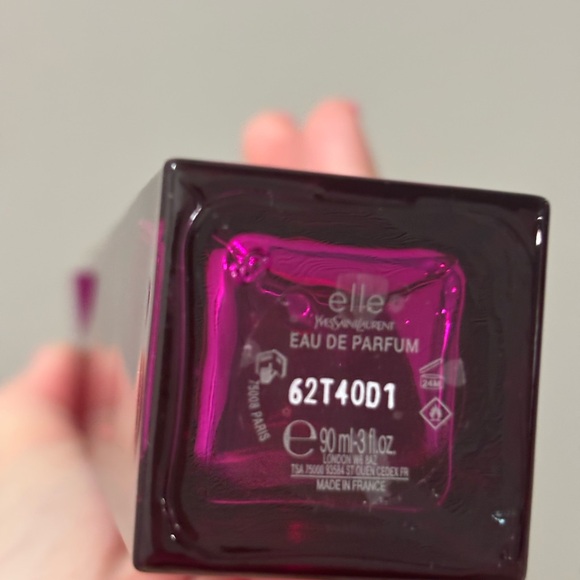 Yves Saint Laurent Elle in Purple and Gold - Picture 6 of 6